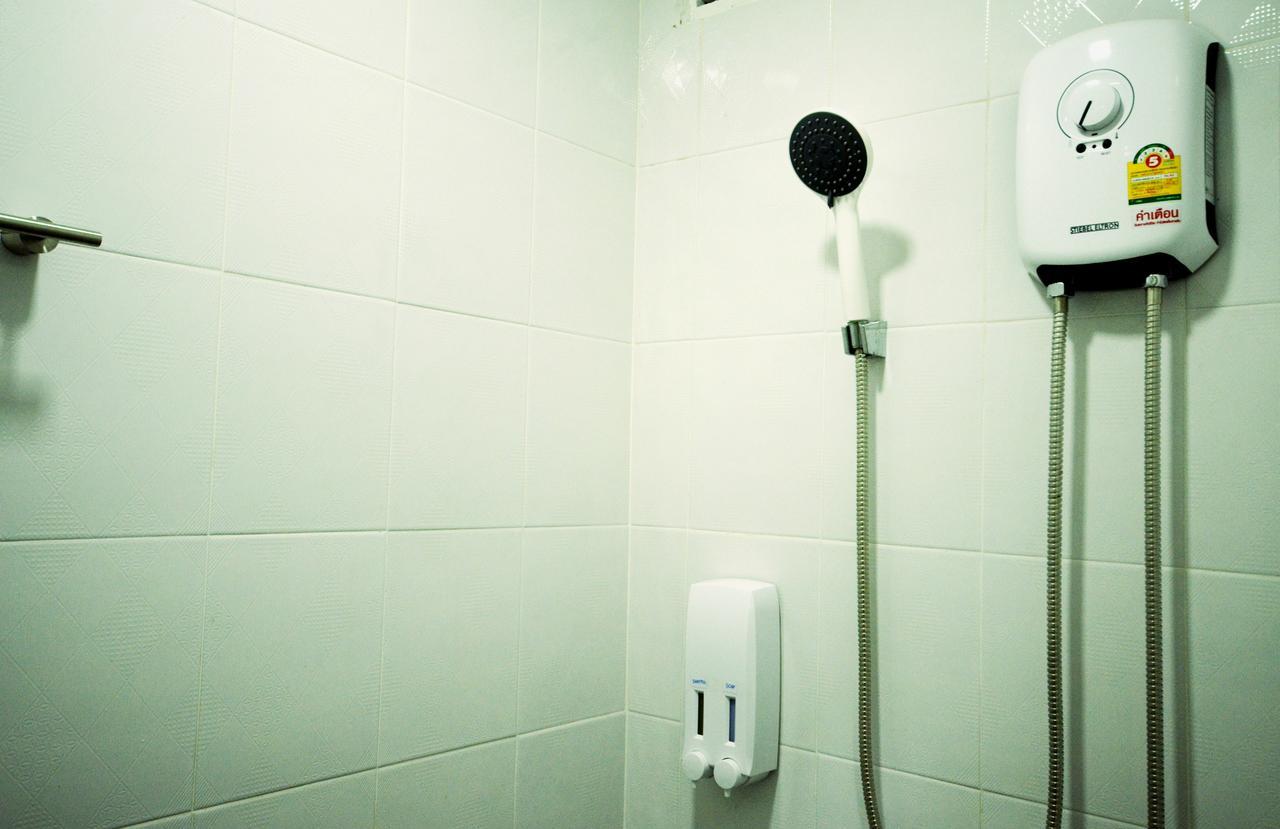 Early Bird Hostel Ayutthaya Ngoại thất bức ảnh