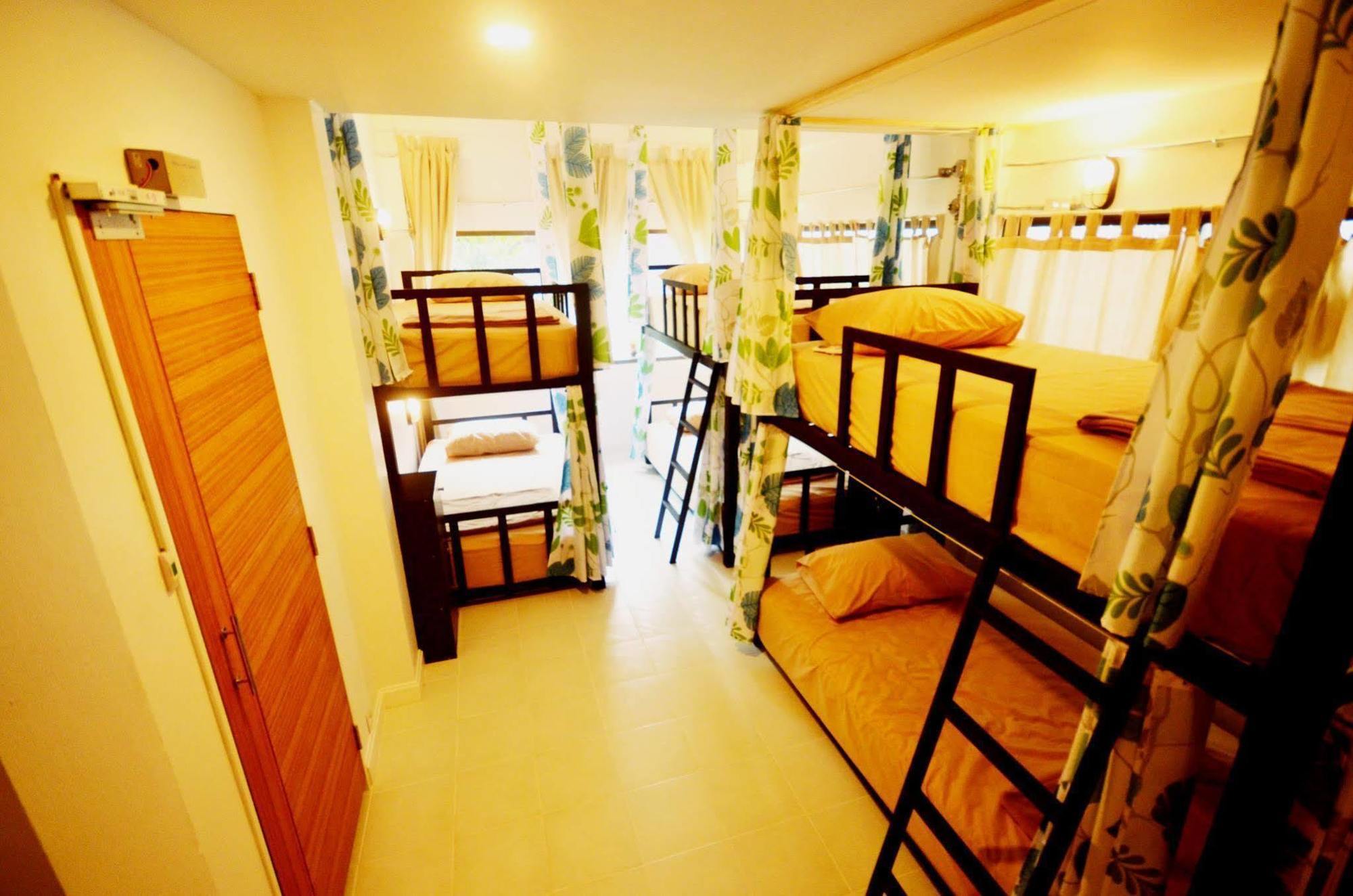 Early Bird Hostel Ayutthaya Ngoại thất bức ảnh