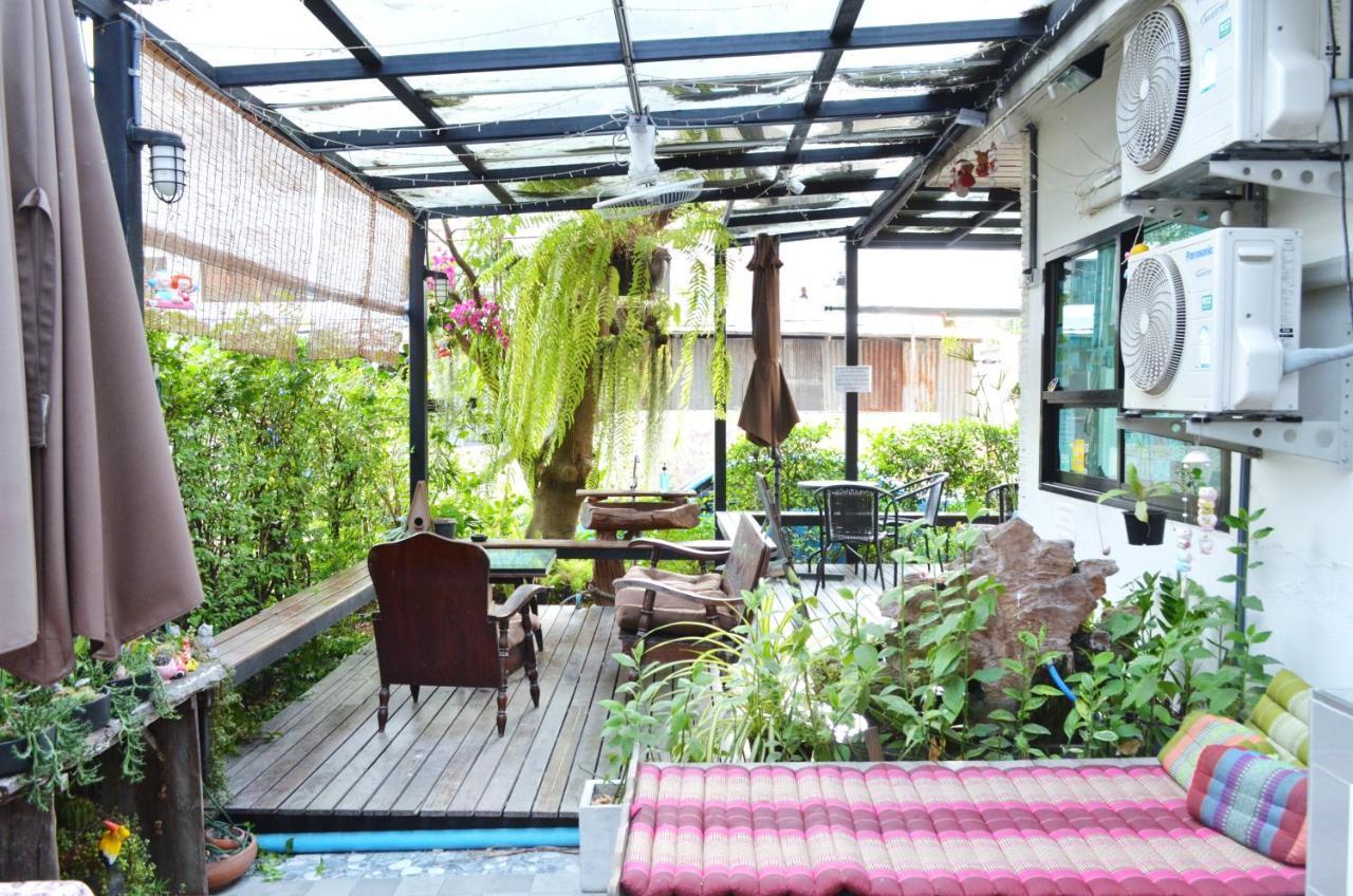 Early Bird Hostel Ayutthaya Ngoại thất bức ảnh